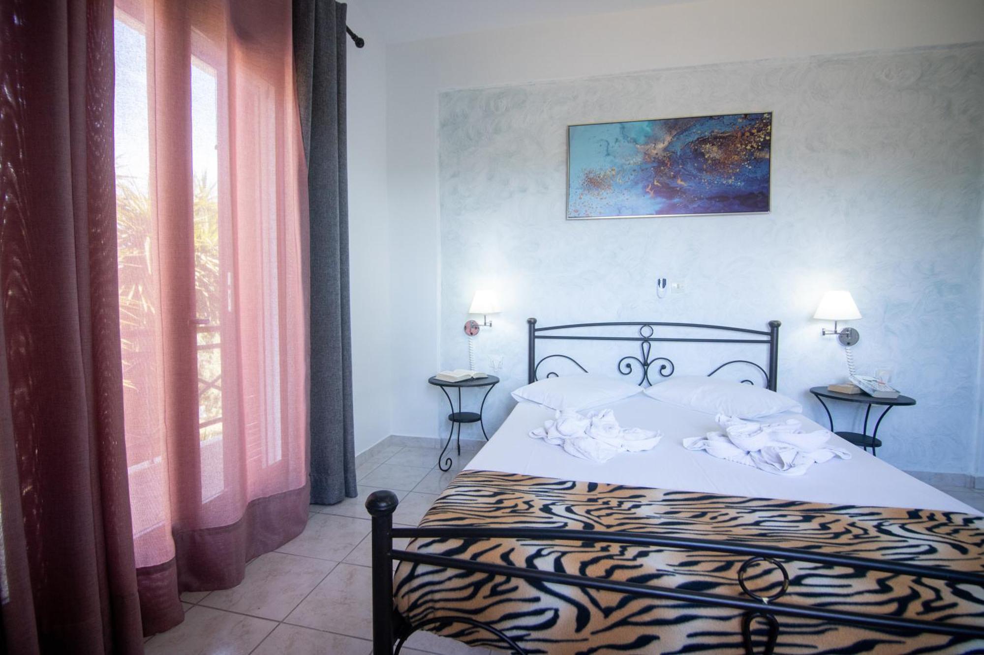 Zervos Apartments Bouka Lefkímmi Zimmer foto